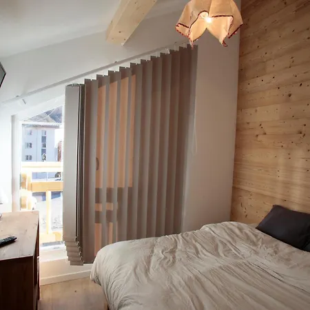 Appartement Duplex 6 Chambres, Sauna, Jacuzzi, Balcons Sud, Parking, Proche Pistes Et Golf
